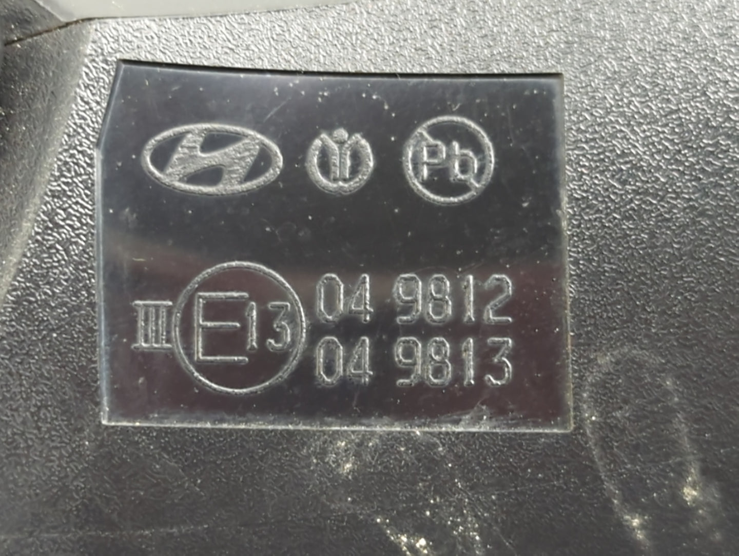 2019 Hyundai Santa Fe Side Mirror Replacement Passenger Right View Door Mirror P/N:E13049813 E13049812 Fits OEM Used Auto Pa