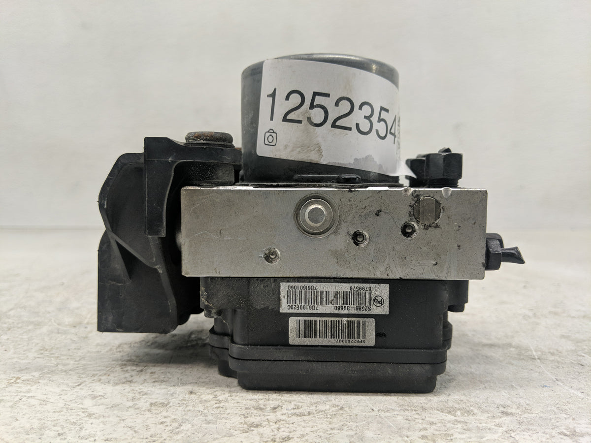 2019-2020 Hyundai Santa Fe Anti-Lock Brake ABS Pump Module Actuator OEM P/N:61589-43200 Fits Fits 2019 2020 OEM Used Auto Pa