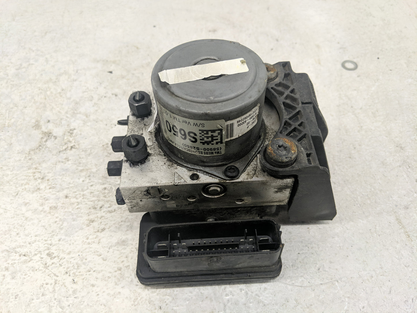 2019-2020 Hyundai Santa Fe ABS Pump Control Module Replacement P/N:61589-43200 Fits Fits 2019 2020 OEM Used Auto Parts - Oem