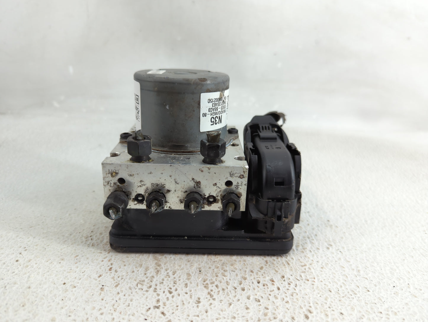 2017-2018 Hyundai Santa Fe ABS Pump Control Module Replacement P/N:58920-B8AC0 Fits Fits 2017 2018 OEM Used Auto Parts - Oem