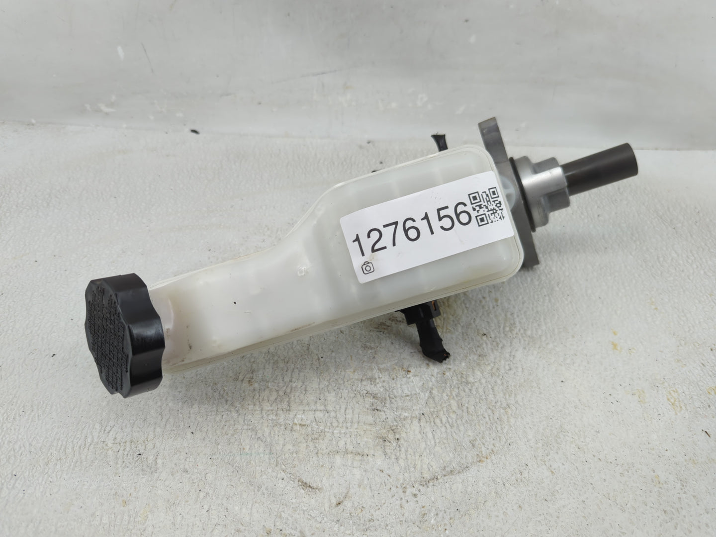 2019-2020 Hyundai Santa Fe Brake Master Cylinder - Oemusedautoparts1.com