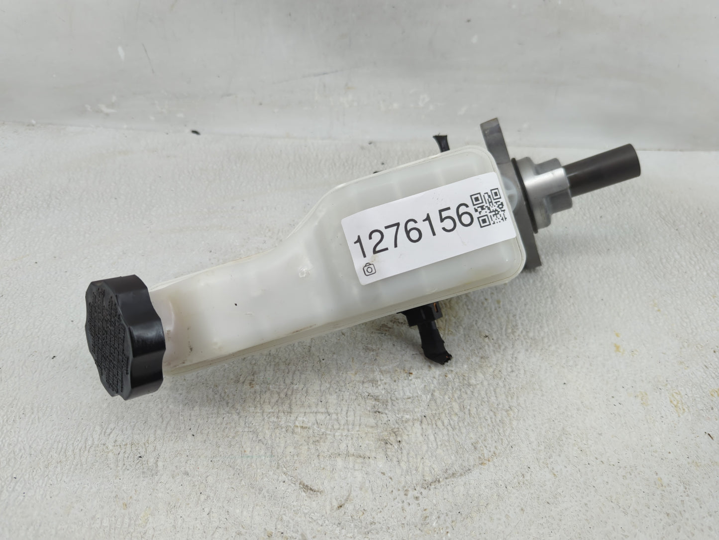 2019-2020 Hyundai Santa Fe Brake Master Cylinder - Oemusedautoparts1.com