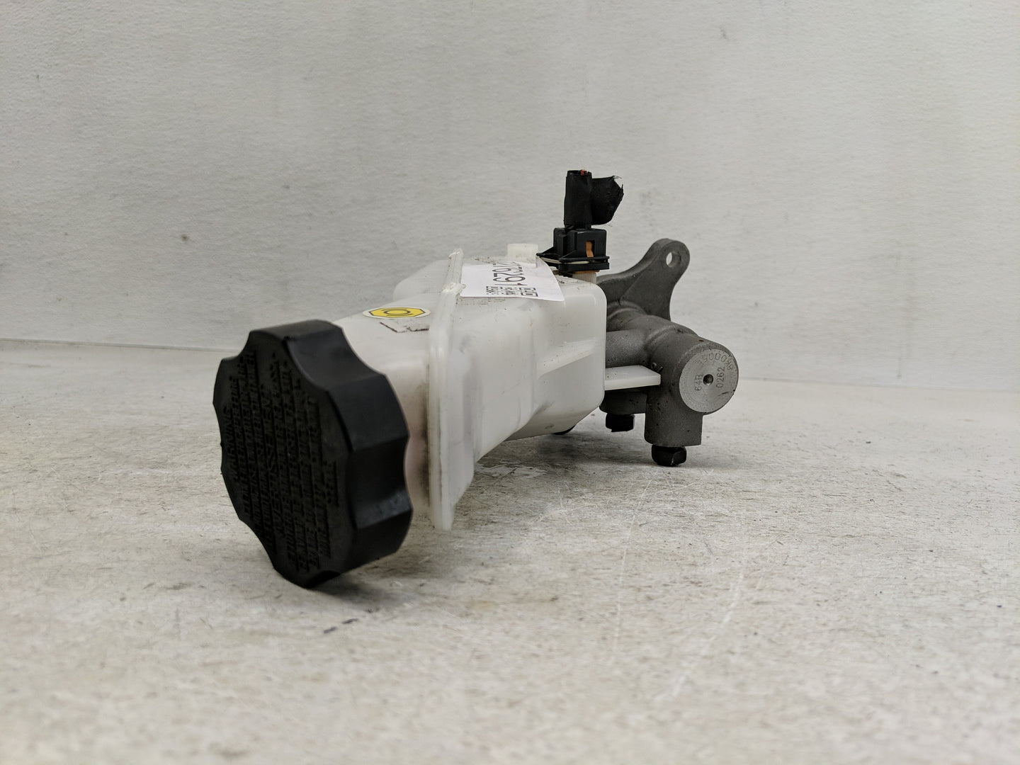 2019-2020 Hyundai Santa Fe Brake Master Cylinder 1276291 - Oemusedautoparts1.com
