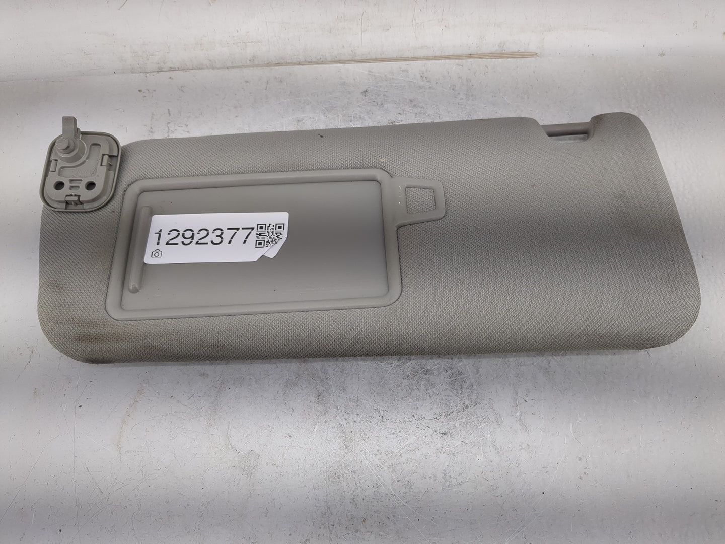 2019-2021 Hyundai Santa Fe Sun Visor Shade Replacement Driver Left Mirror Fits Fits 2019 2020 2021 OEM Used Auto Parts - Oem