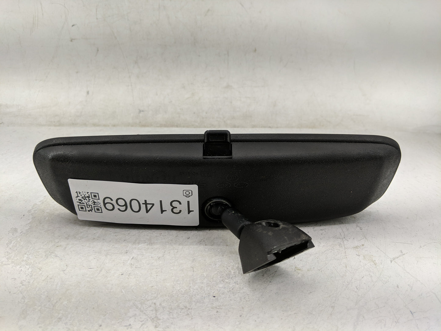 2015-2020 Hyundai Santa Fe Interior Rear View Mirror Replacement OEM Fits OEM Used Auto Parts - Oemusedautoparts1.com