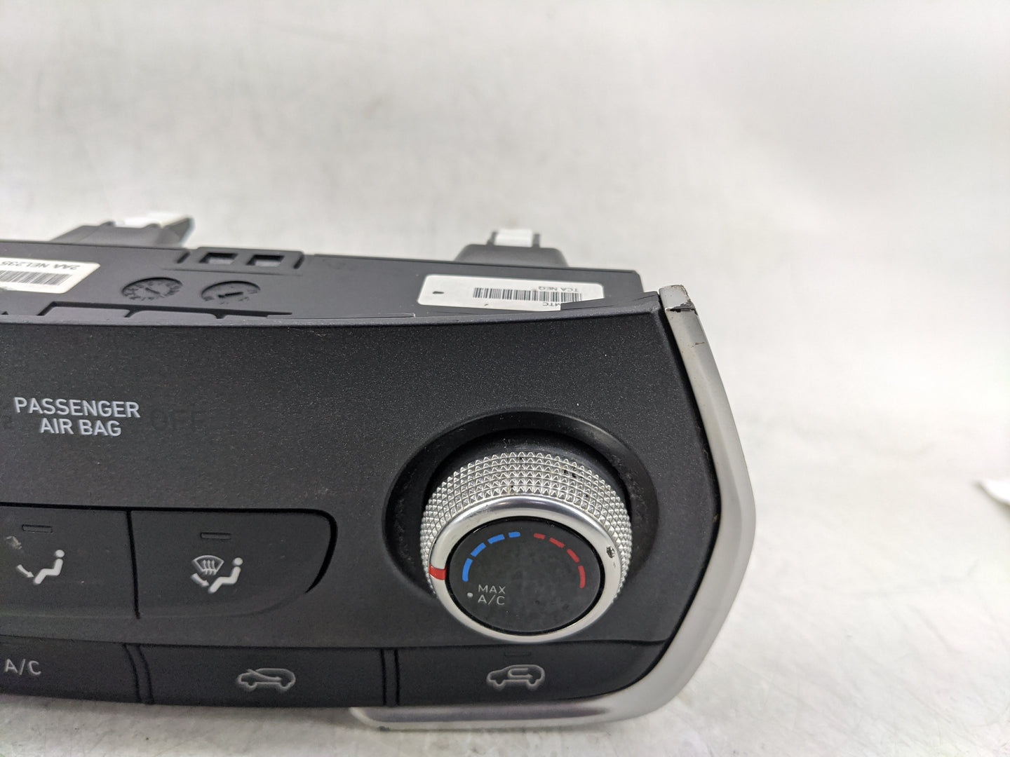 2019-2020 Hyundai Santa Fe Climate Control Module Temperature AC/Heater Replacement P/N:97250-S2AA0 Fits Fits 2019 2020 OEM 