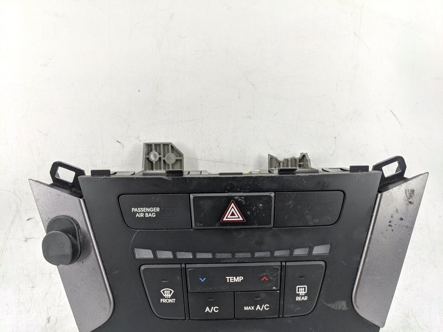 2019-2020 Hyundai Santa Fe Climate Control Module Temperature AC/Heater Replacement P/N:97250-4ZXXX 97250-2WXXX Fits OEM Use