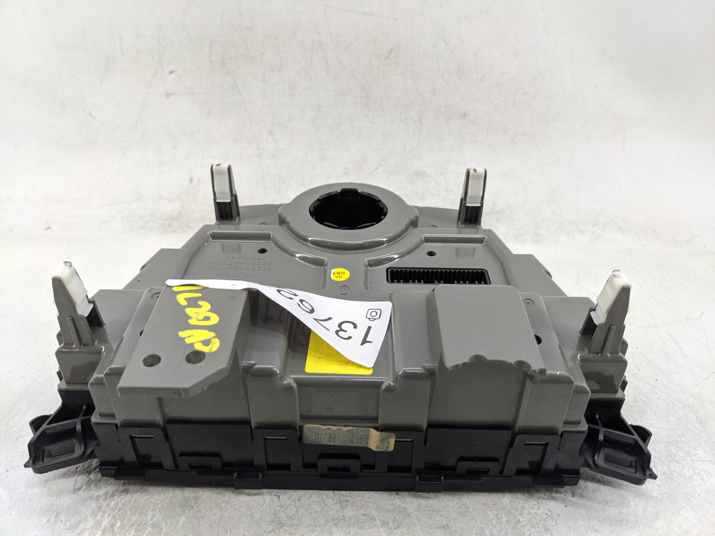 2019-2020 Hyundai Santa Fe Climate Control Module Temperature AC/Heater Replacement P/N:97250-4ZXXX 97250-2WXXX Fits OEM Use