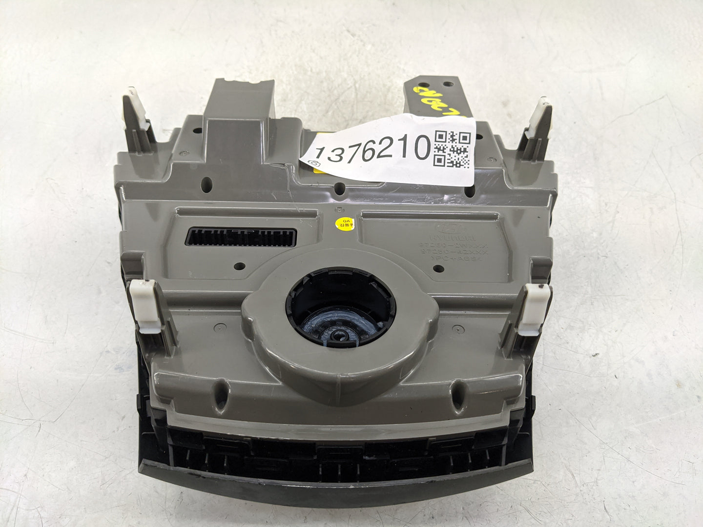 2019-2020 Hyundai Santa Fe Climate Control Module Temperature AC/Heater Replacement P/N:97250-4ZXXX 97250-2WXXX Fits OEM Use