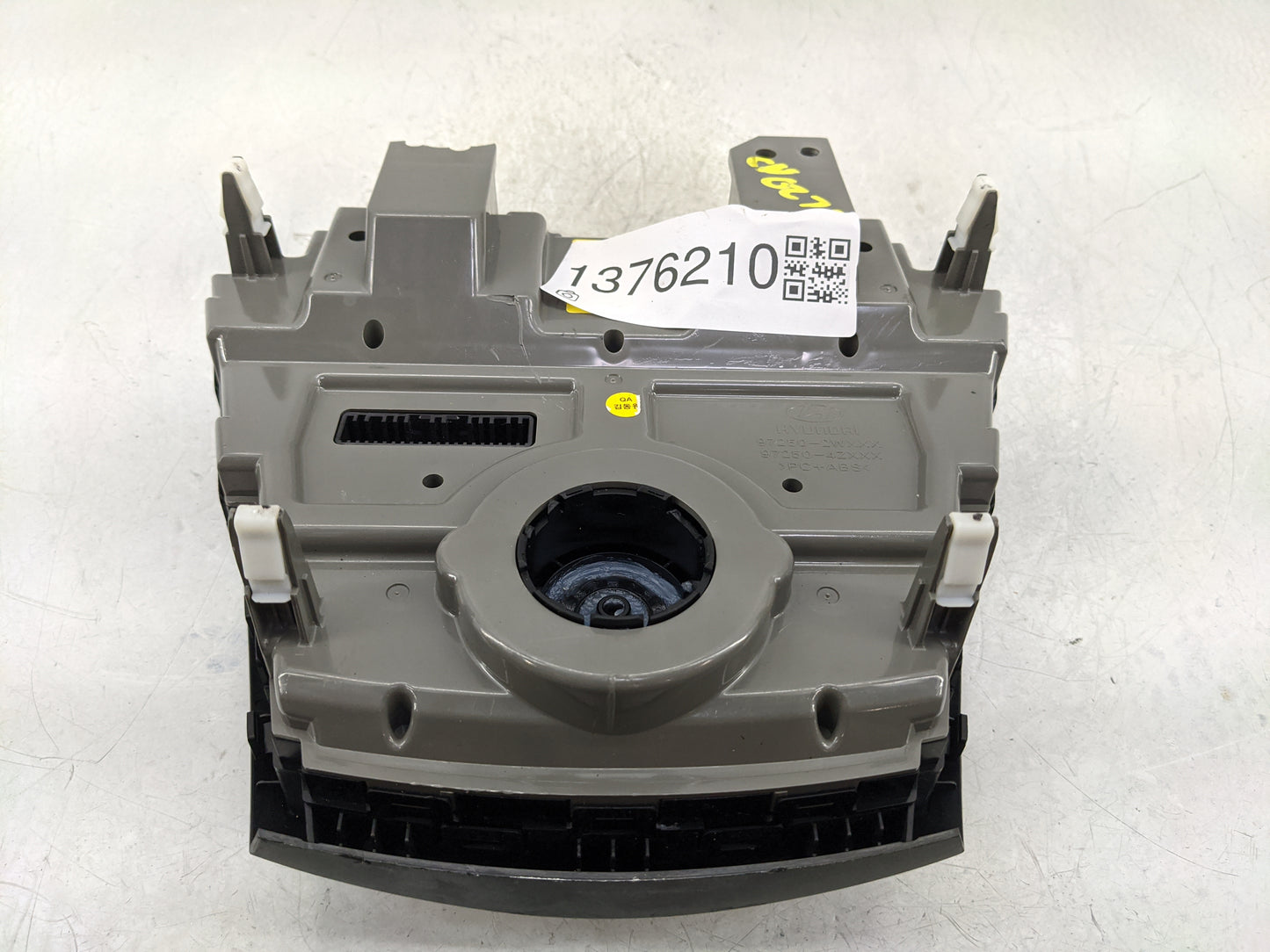 2019-2020 Hyundai Santa Fe Climate Control Module Temperature AC/Heater Replacement P/N:97250-4ZXXX 97250-2WXXX Fits OEM Use