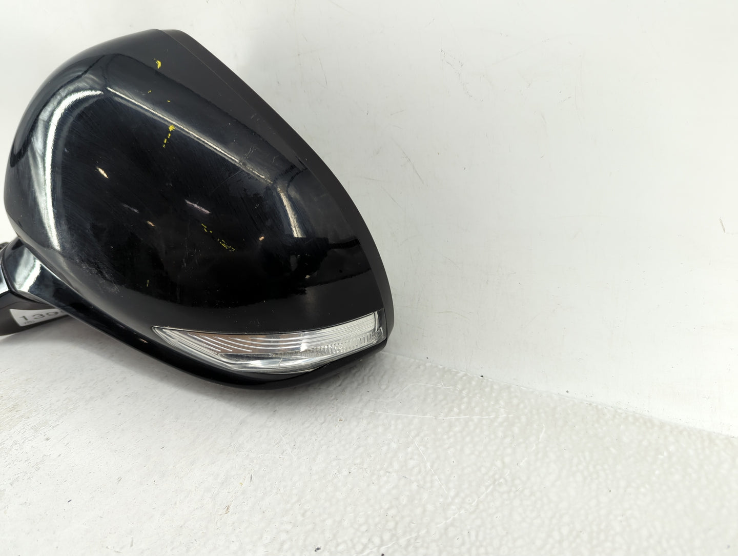 2019 Hyundai Santa Fe Driver Side View Mirror - Left Door Mirror OEM Used - Oemusedautoparts1.com