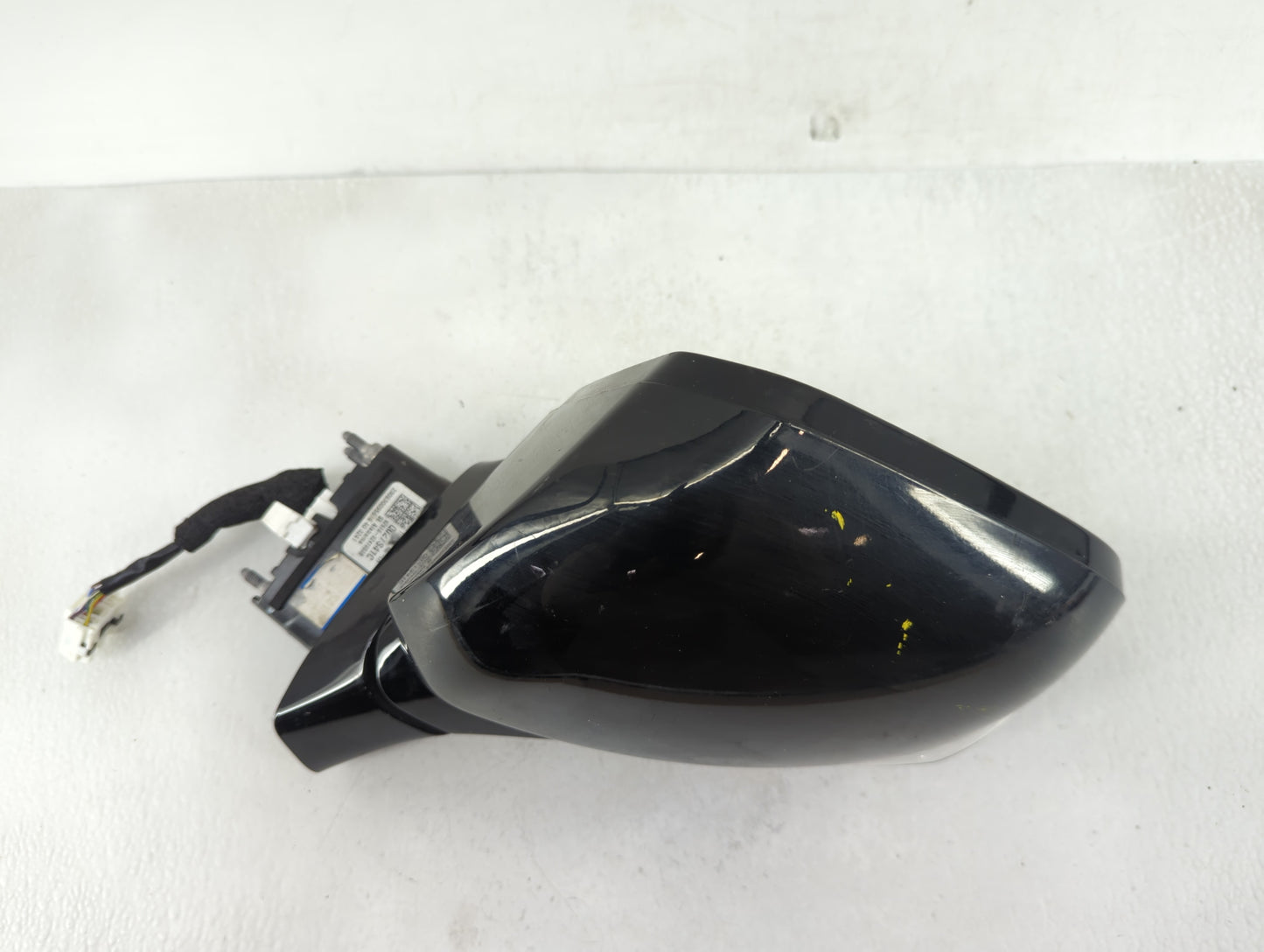 2019 Hyundai Santa Fe Driver Side View Mirror - Left Door Mirror OEM Used - Oemusedautoparts1.com