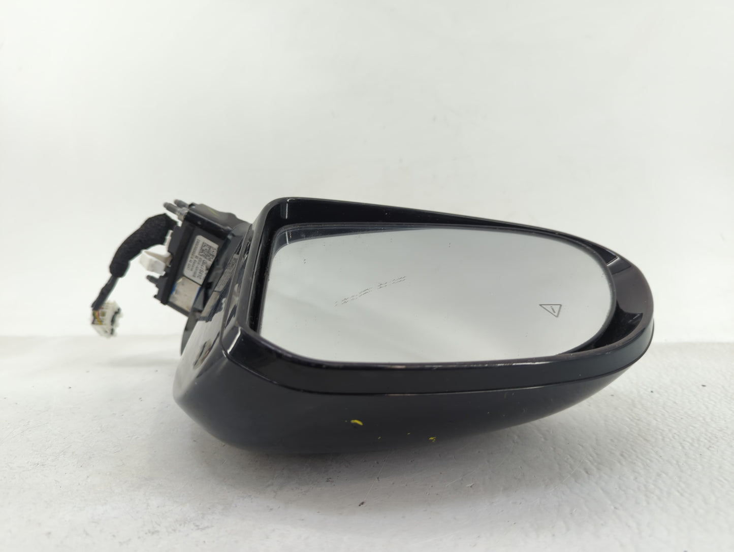2019 Hyundai Santa Fe Driver Side View Mirror - Left Door Mirror OEM Used - Oemusedautoparts1.com
