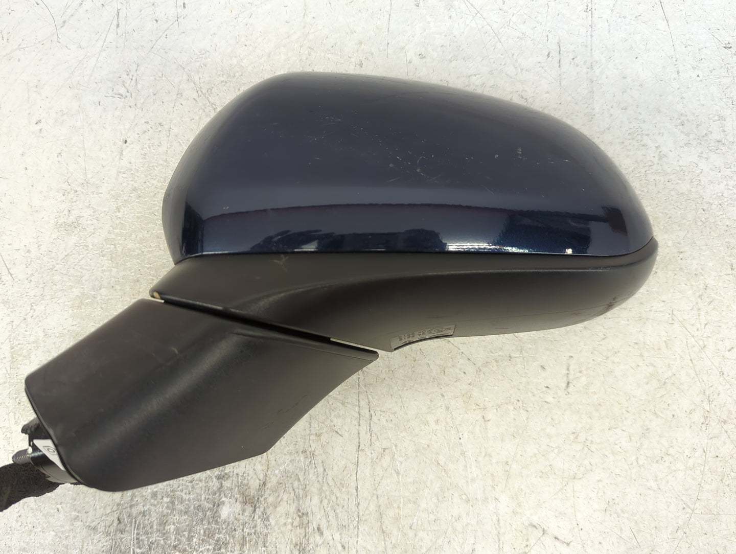 2019 Hyundai Santa Fe Driver Side View Mirror - Left Door Mirror OEM Used - Oemusedautoparts1.com