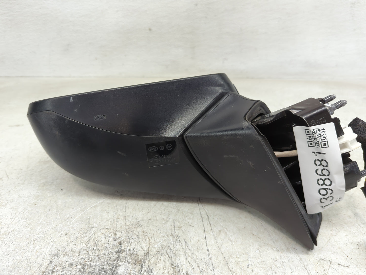 2019 Hyundai Santa Fe Driver Side View Mirror - Left Door Mirror OEM Used - Oemusedautoparts1.com
