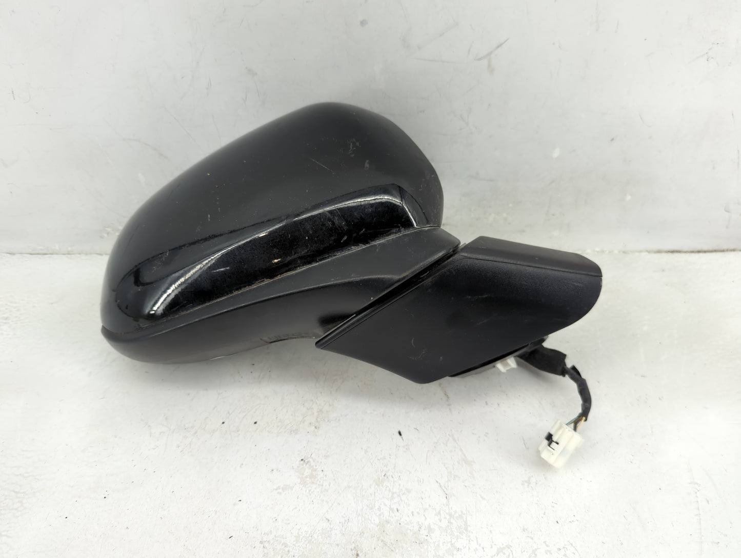 2019 Hyundai Santa Fe Passenger Side View Mirror - Right Door Mirror OEM Used - Oemusedautoparts1.com