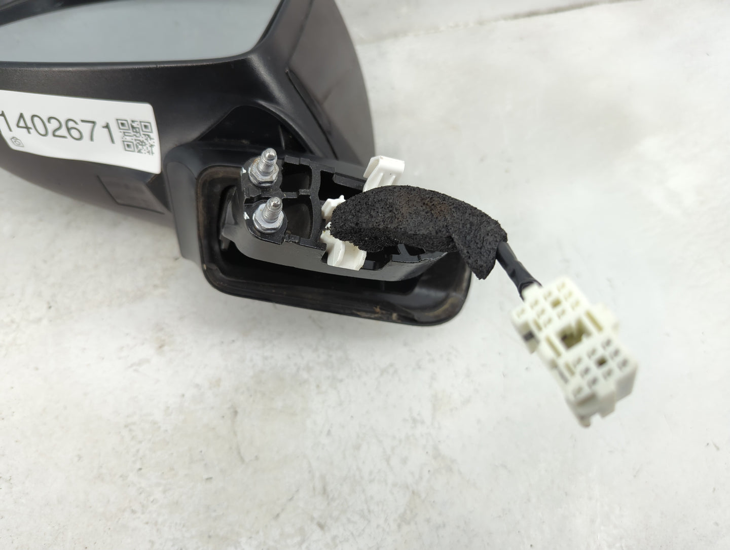 2019 Hyundai Santa Fe Driver Side View Mirror - Left Door Mirror OEM Used - Oemusedautoparts1.com