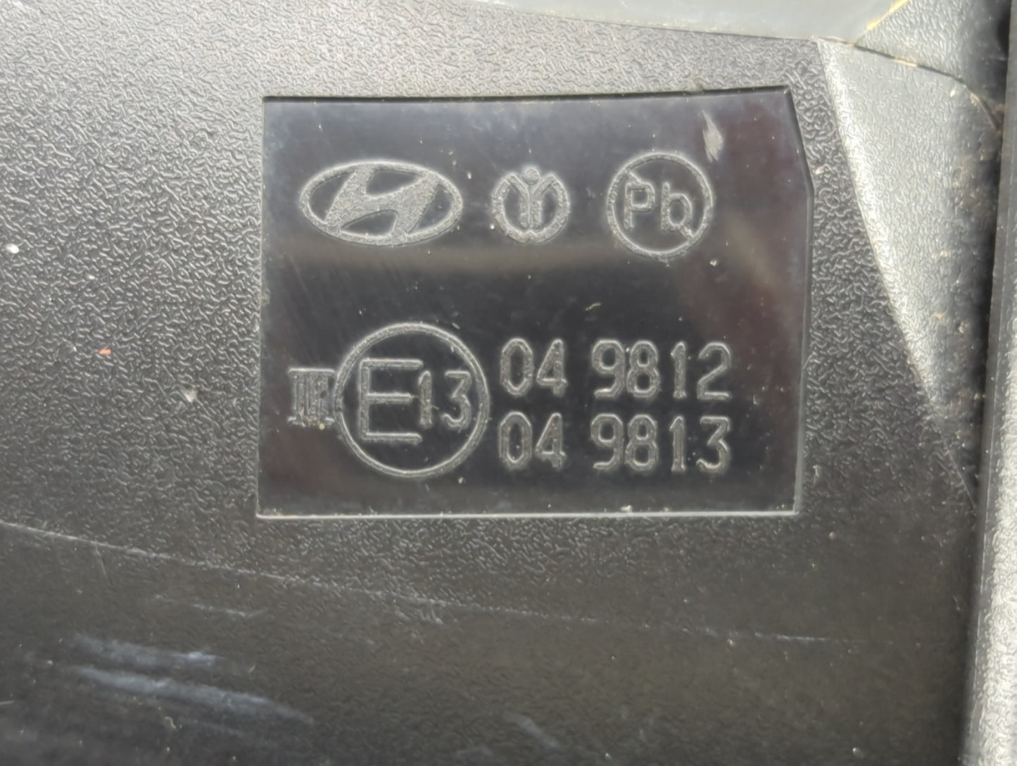 2019 Hyundai Santa Fe Driver Side View Mirror - Left Door Mirror OEM Used - Oemusedautoparts1.com