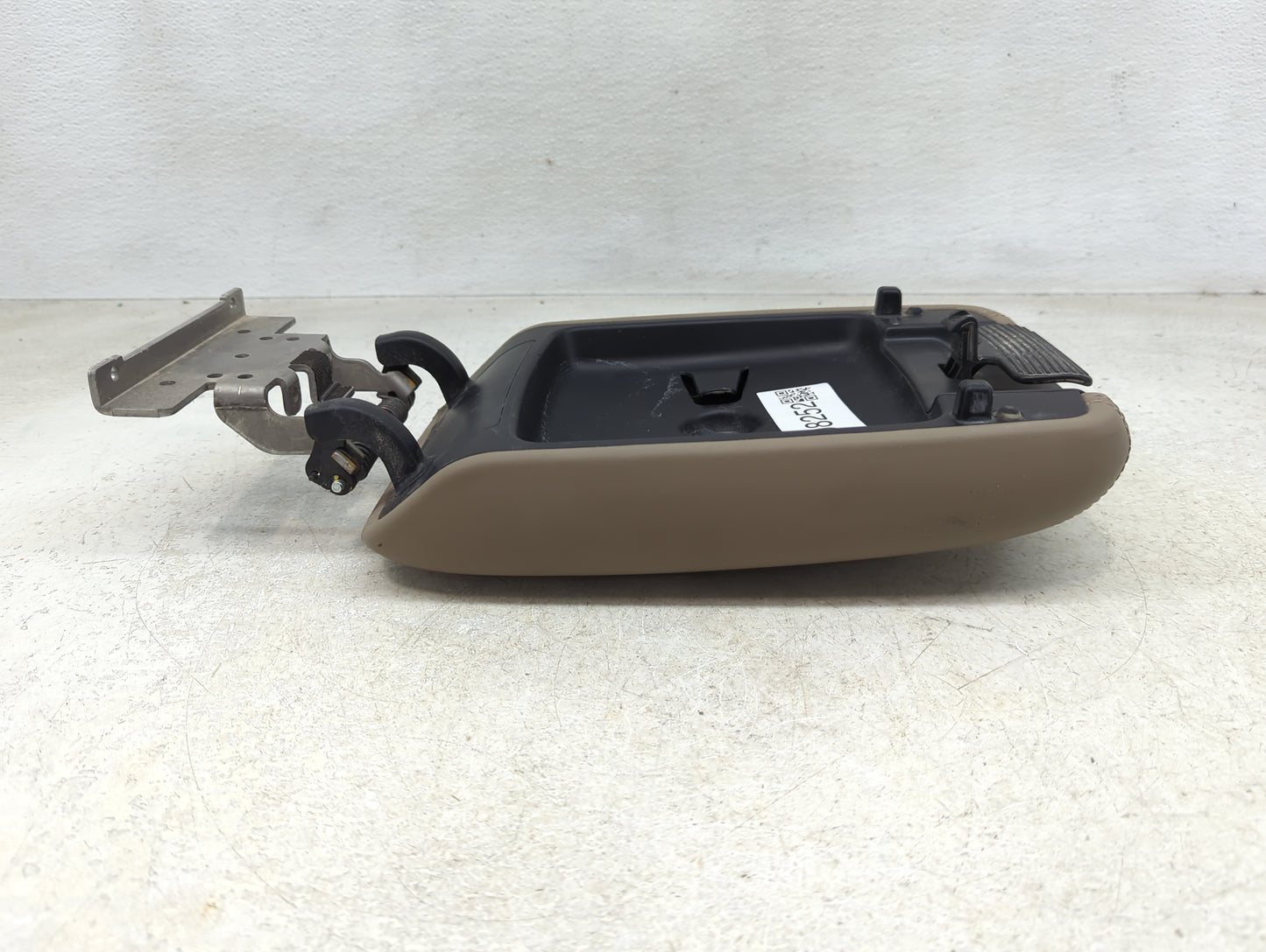 2019 Hyundai Santa Fe Center Console Armrest Cover Lid Fits OEM Used Auto Parts - Oemusedautoparts1.com