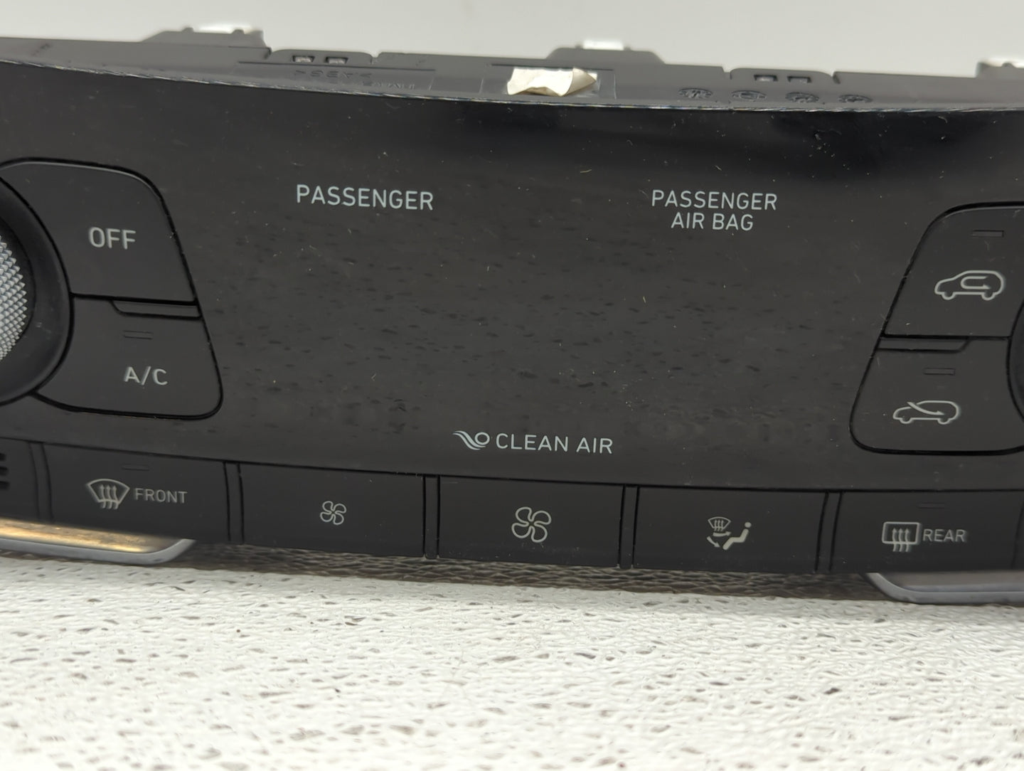 2019-2020 Hyundai Santa Fe Climate Control Module Temperature AC/Heater Replacement P/N:97250-S2300 Fits Fits 2019 2020 OEM 