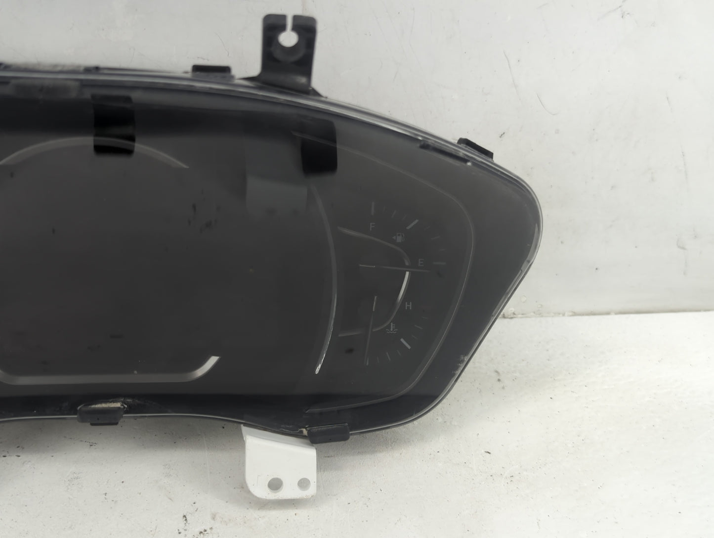 2019 Hyundai Santa Fe Instrument Cluster Speedometer Gauges P/N:11642-02930 Fits OEM Used Auto Parts - Oemusedautoparts1.com