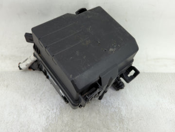 2019-2020 Hyundai Santa Fe Fusebox Fuse Box Panel Relay Module Fits Fits 2019 2020 OEM Used Auto Parts - Oemusedautoparts1.c