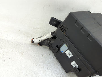 2019-2020 Hyundai Santa Fe Fusebox Fuse Box Panel Relay Module Fits Fits 2019 2020 OEM Used Auto Parts