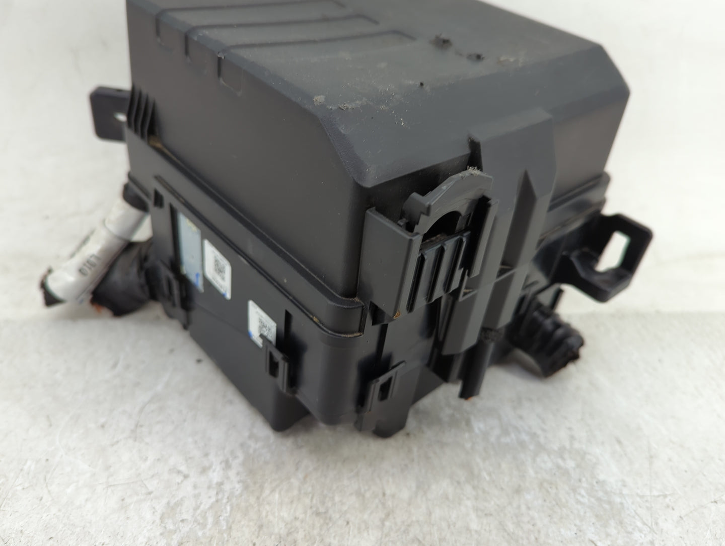 2019-2020 Hyundai Santa Fe Fusebox Fuse Box Panel Relay Module Fits Fits 2019 2020 OEM Used Auto Parts - Oemusedautoparts1.c