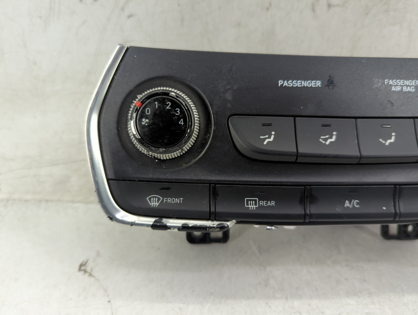 2019-2020 Hyundai Santa Fe Climate Control Module Temperature AC/Heater Replacement P/N:97250-S2AA0 Fits Fits 2019 2020 OEM 