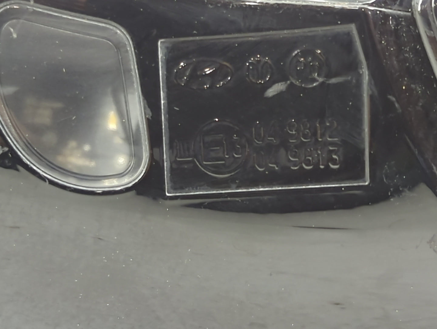 2019 Hyundai Santa Fe Driver Side View Mirror - Left Door Mirror OEM Used - Oemusedautoparts1.com