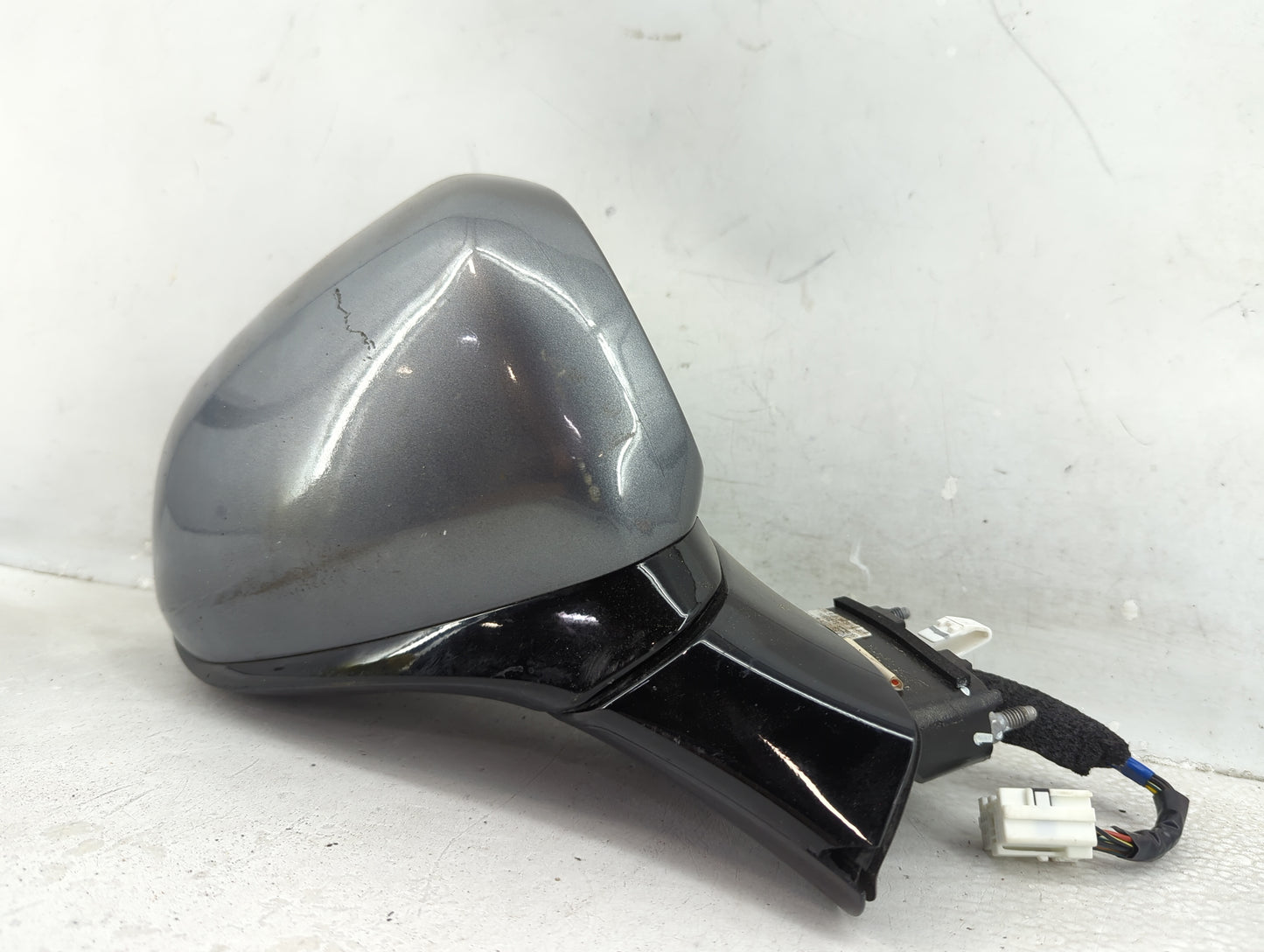 2019 Hyundai Santa Fe Passenger Side View Mirror - Right Door Mirror OEM Used - Oemusedautoparts1.com