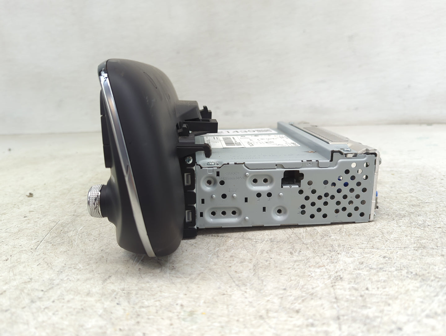 2019-2020 Hyundai Santa Fe Radio AM FM Cd Player Receiver Replacement P/N:96160-S2000VCS Fits Fits 2019 2020 OEM Used Auto P