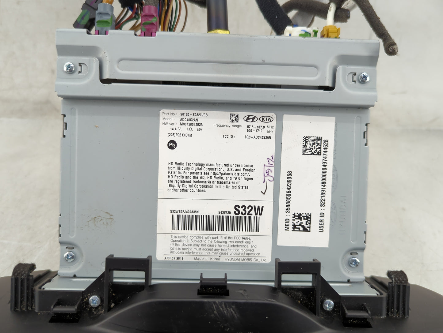 2019-2020 Hyundai Santa Fe Radio AM FM Cd Player Receiver Replacement P/N:96160-S2320VCS Fits Fits 2019 2020 OEM Used Auto P