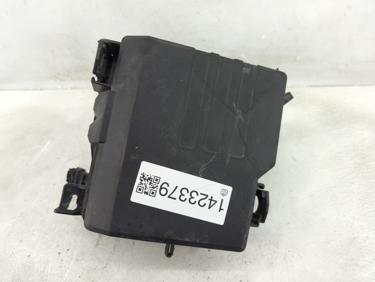 2019-2020 Hyundai Santa Fe Fusebox Fuse Box Panel Relay Module P/N:91956-S2000 Fits Fits 2019 2020 OEM Used Auto Parts - Oem
