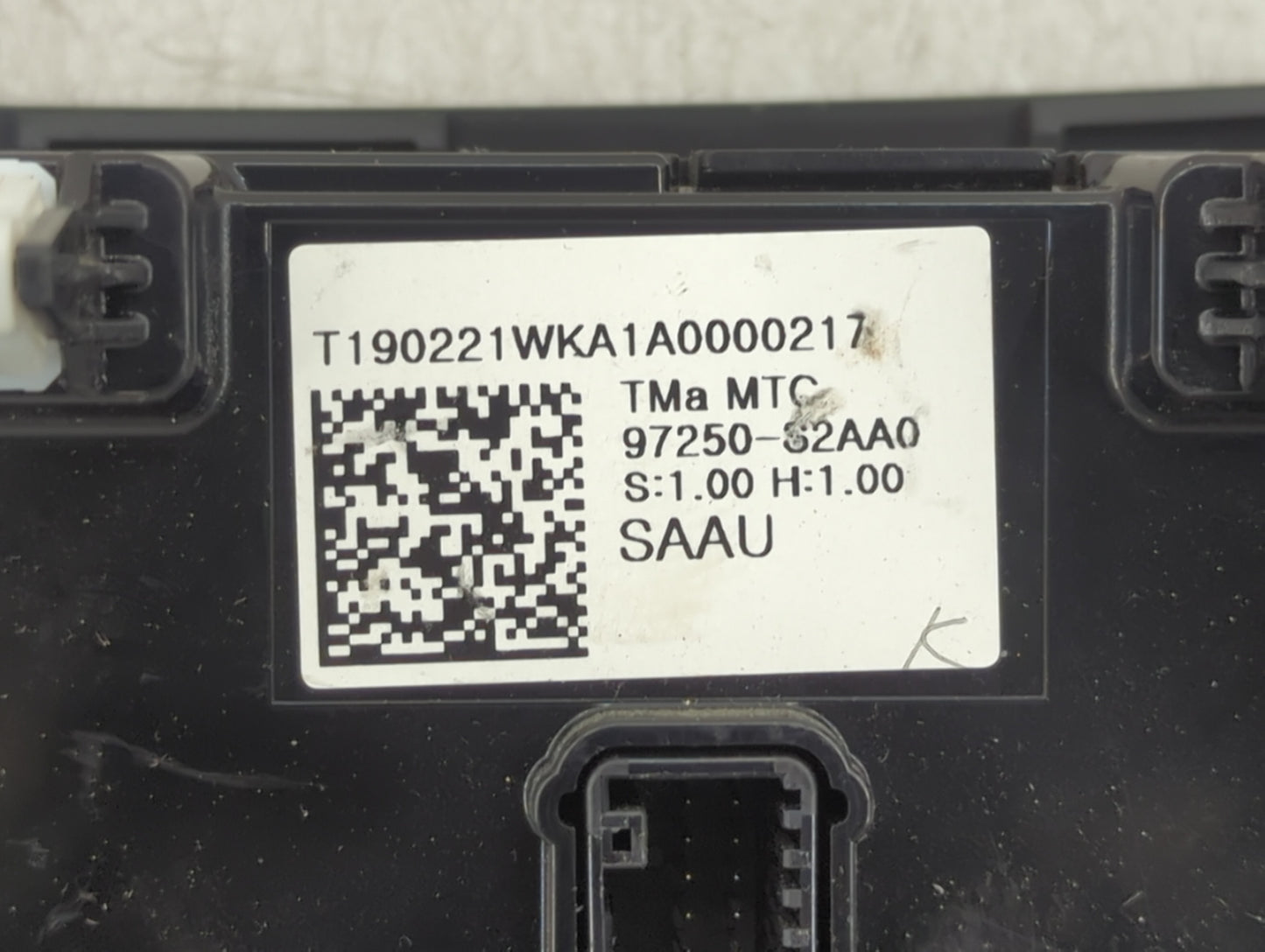 2019-2020 Hyundai Santa Fe Climate Control Module Temperature AC/Heater Replacement P/N:97250-S2AA0 Fits Fits 2019 2020 OEM 