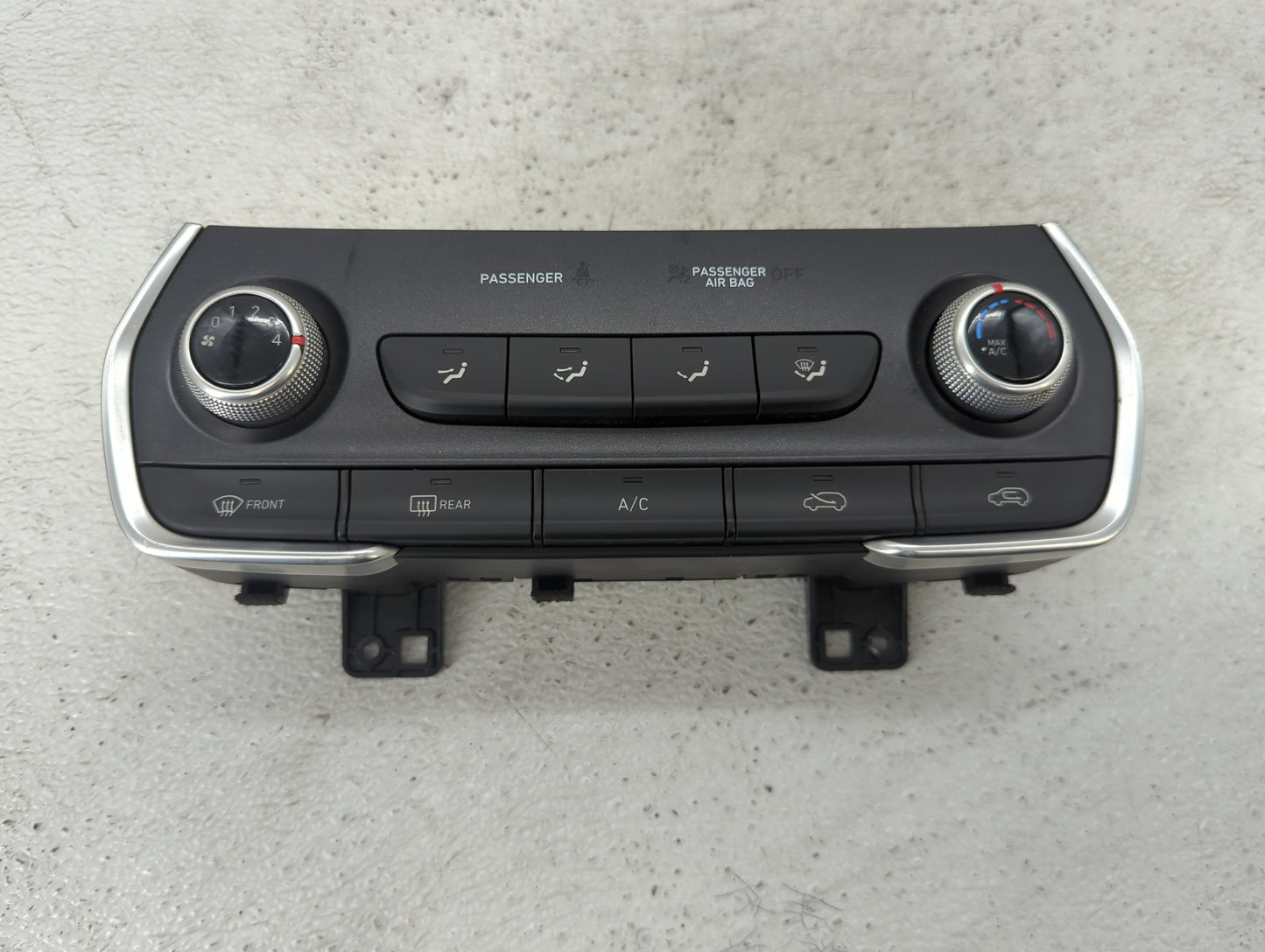 2019-2020 Hyundai Santa Fe Climate Control Module Temperature AC/Heater Replacement P/N:97250-S2AA0 T180816WK11A0000119 Fits