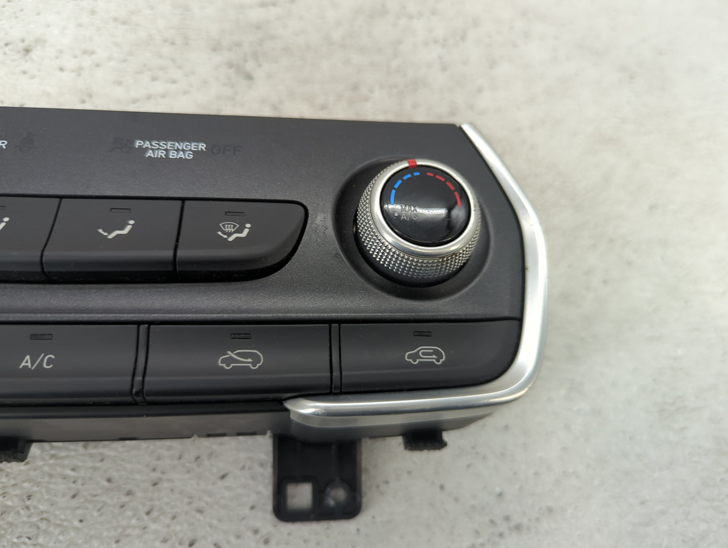 2019-2020 Hyundai Santa Fe Climate Control Module Temperature AC/Heater Replacement P/N:97250-S2AA0 T180816WK11A0000119 Fits
