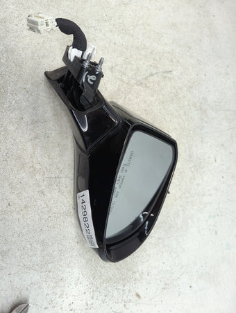 compare product 2019 Hyundai Santa Fe Passenger Side View Mirror - Right Door Mirror OEM Used