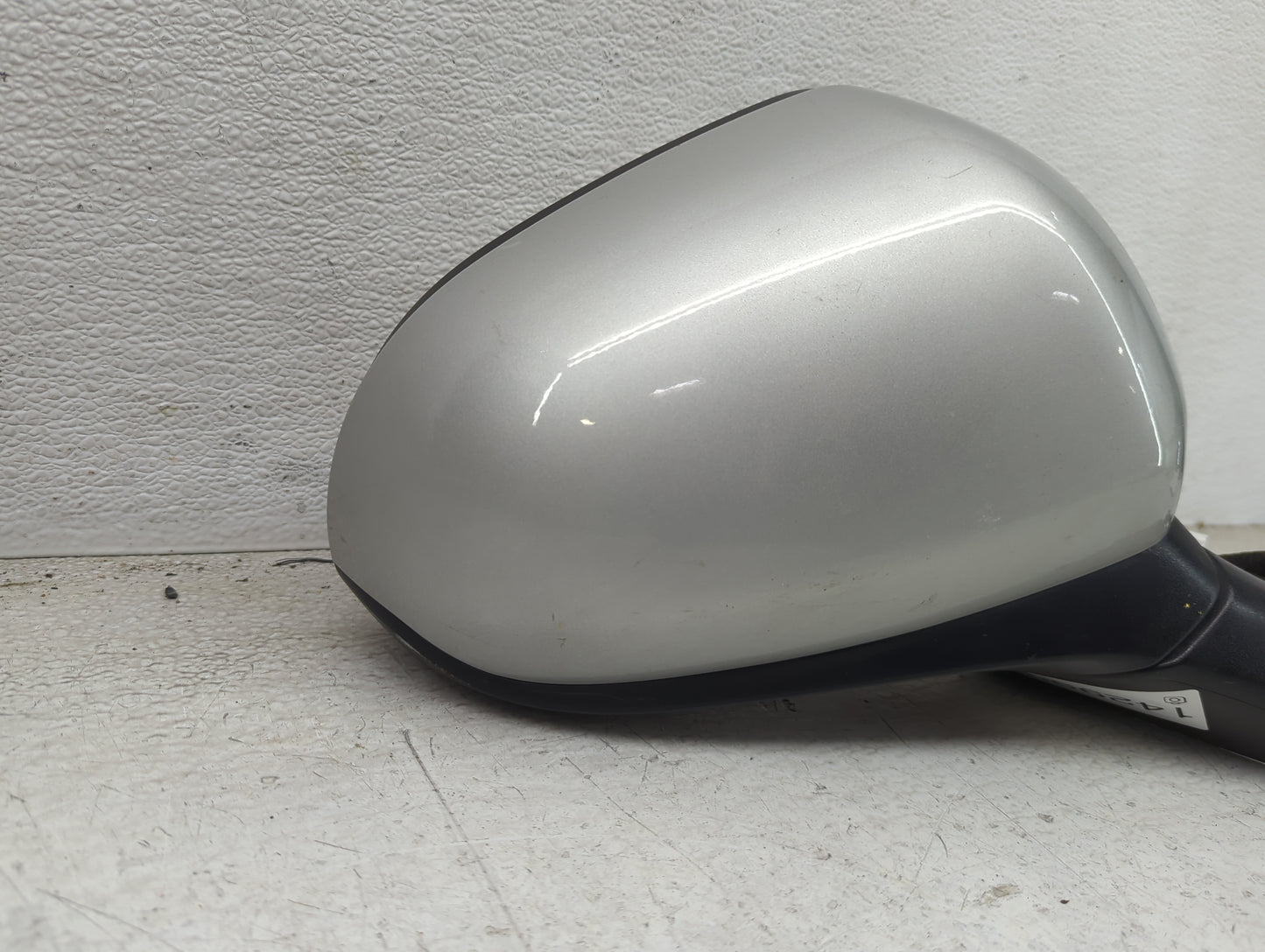 2019 Hyundai Santa Fe Passenger Side View Mirror - Right Door Mirror OEM Used - Oemusedautoparts1.com