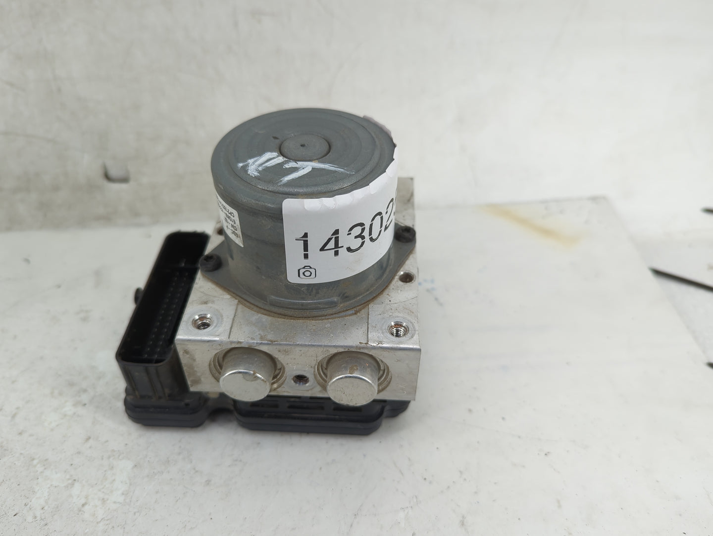 2019-2020 Hyundai Santa Fe ABS Pump Control Module Replacement P/N:58900-S2600 61589-43200 Fits Fits 2019 2020 OEM Used Auto