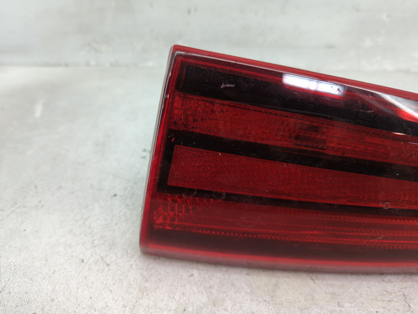 2019 Hyundai Santa Fe Passenger Right Side Deck Lid Mounted Tail Light 1436172 - Oemusedautoparts1.com