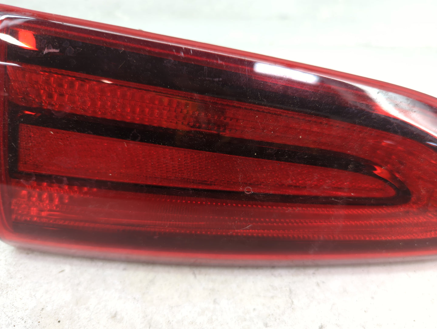 2019 Hyundai Santa Fe Passenger Right Side Deck Lid Mounted Tail Light 1436172 - Oemusedautoparts1.com