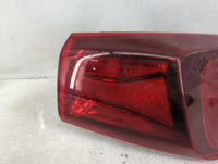 2019-2020 Hyundai Santa Fe Tail Light Assembly Passenger Right OEM P/N:92402S2100 Fits Fits 2019 2020 OEM Used Auto Parts - 