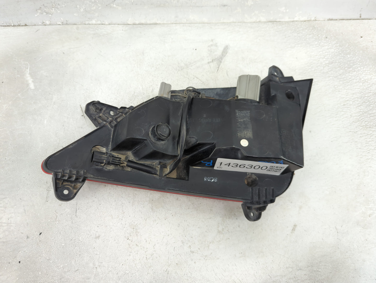 2019-2020 Hyundai Santa Fe Tail Light Assembly Passenger Right OEM P/N:92406-S1100 92406-S1000 Fits Fits 2019 2020 OEM Used 