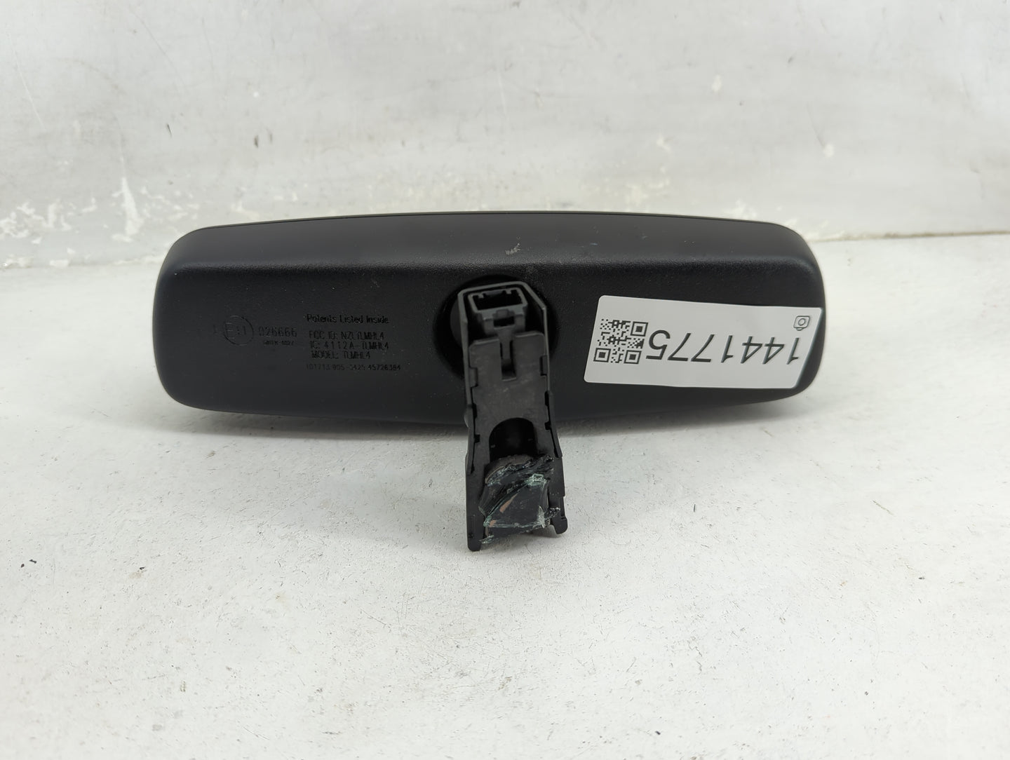 2015-2019 Hyundai Santa Fe Interior Rear View Mirror Replacement OEM P/N:E11026666 Fits OEM Used Auto Parts - Oemusedautopar
