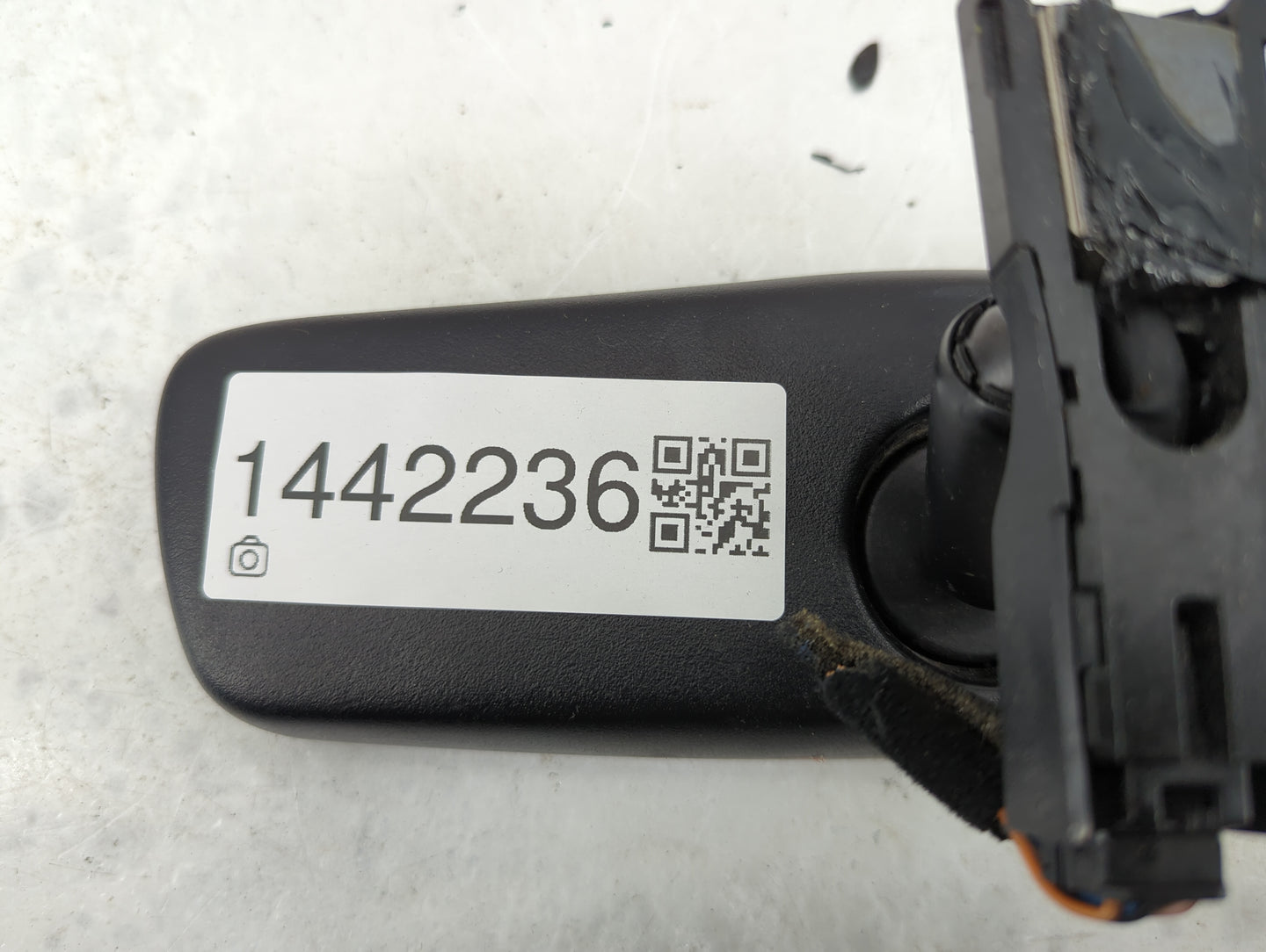 2015-2019 Hyundai Santa Fe Interior Rear View Mirror Replacement OEM P/N:4112A-TLMHL4 E11026666 Fits OEM Used Auto Parts - O