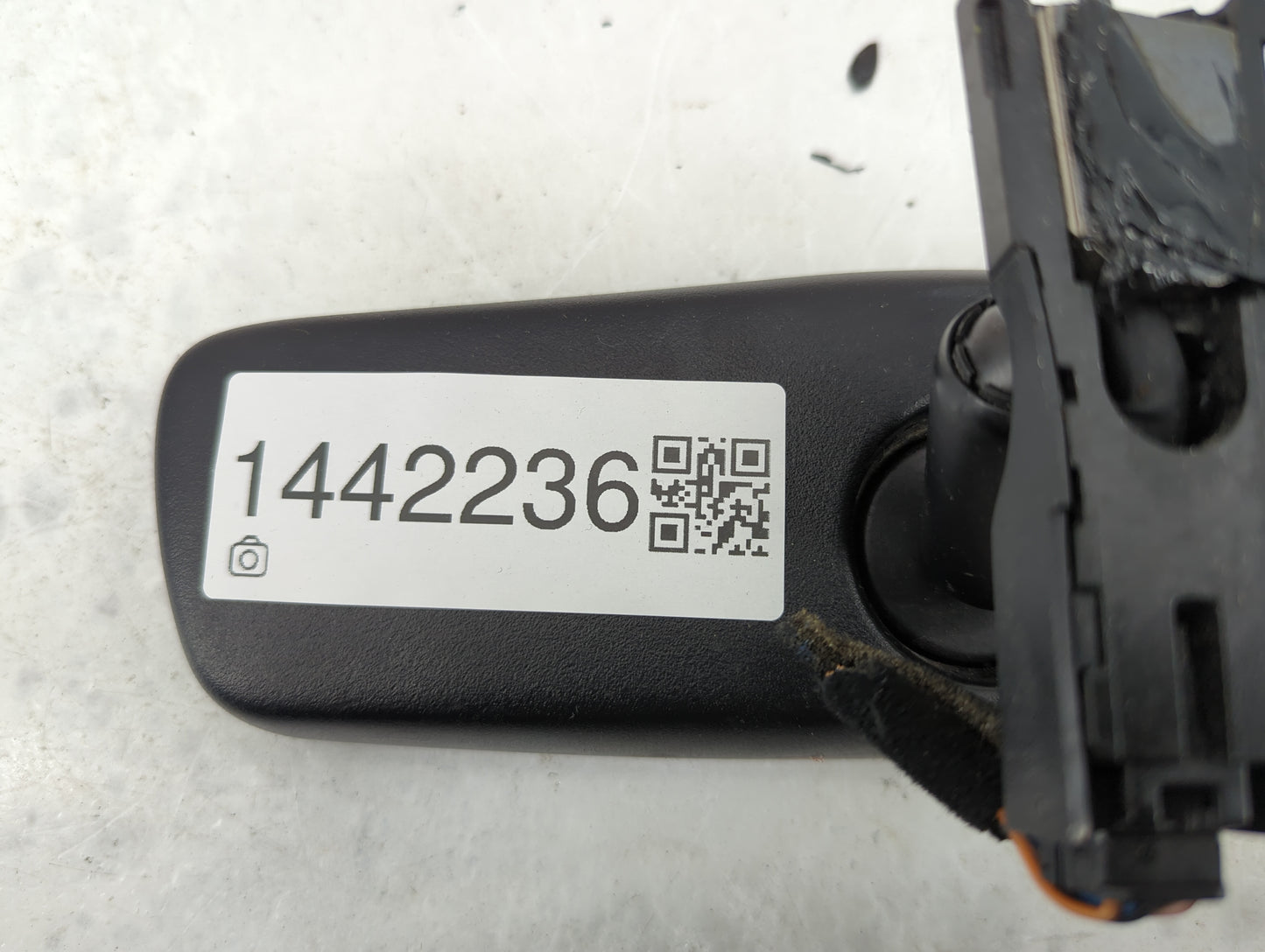 2015-2019 Hyundai Santa Fe Interior Rear View Mirror Replacement OEM P/N:4112A-TLMHL4 E11026666 Fits OEM Used Auto Parts - O