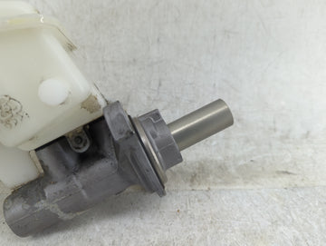 2013-2019 Hyundai Santa Fe Brake Master Cylinder