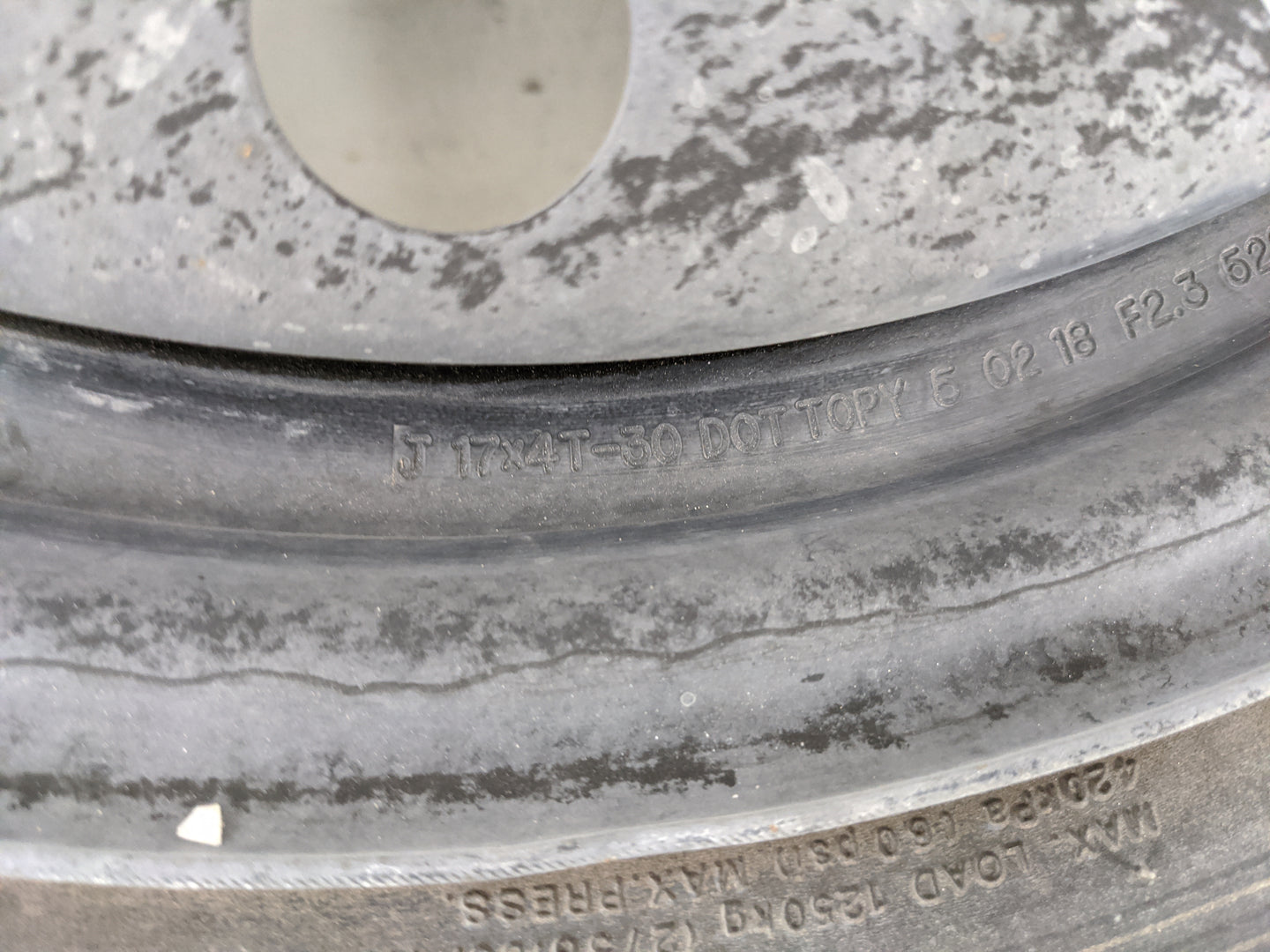Hyundai Santa Fe Spare Donut Tire Wheel Rim Oem 1455289 - Oemusedautoparts1.com