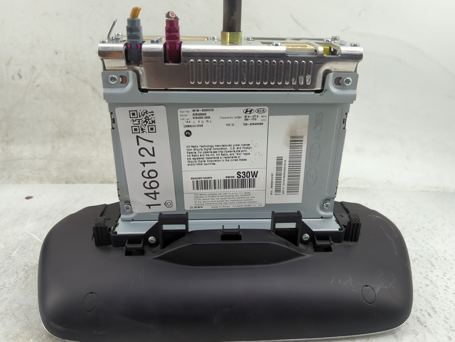 2019-2020 Hyundai Santa Fe Radio AM FM Cd Player Receiver Replacement P/N:96160-S2300VCS ADB40S2AN Fits Fits 2019 2020 OEM U
